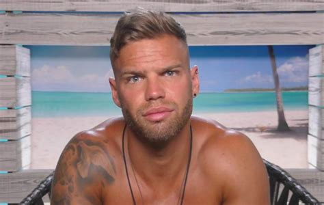 dom of love island